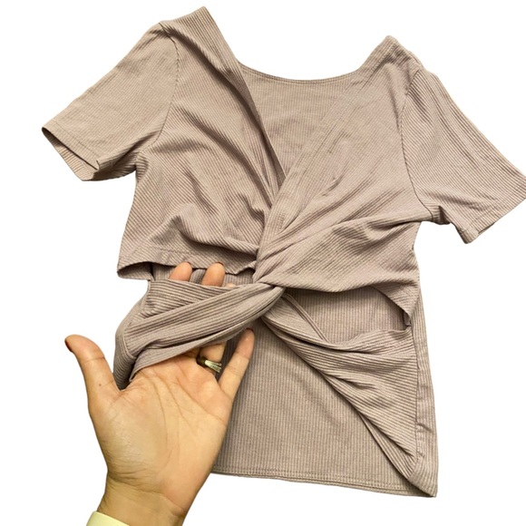 {Hollister} Criss Cross back t-shirt - Picture 5 of 5